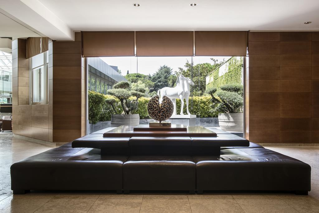 Ergife Palace Hotel Rome Exterior photo